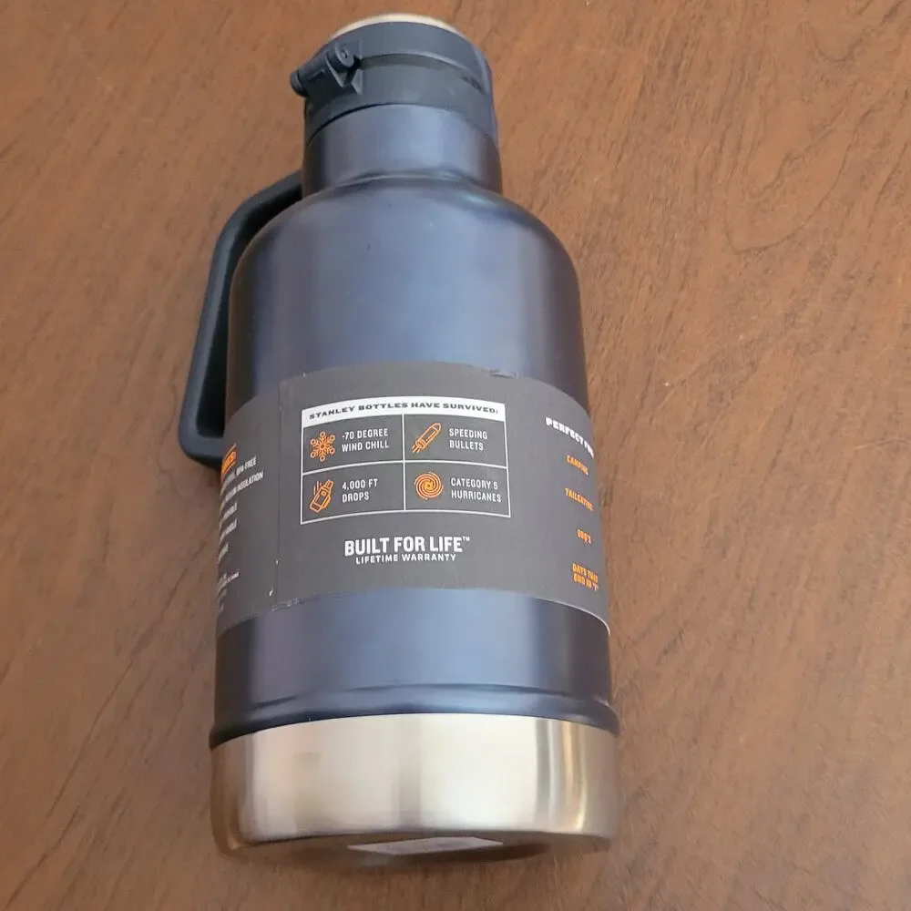 Stanley Easy-Pour Vacuum Growler 64oz Stainless Steel Double Wall Insulated New